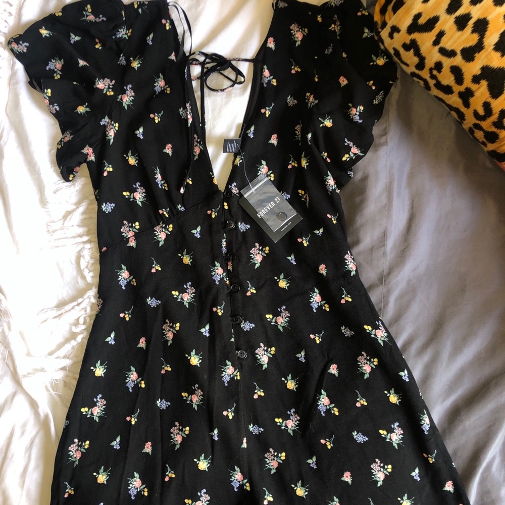 Forever 21 Low V Floral Romper! - NWT!